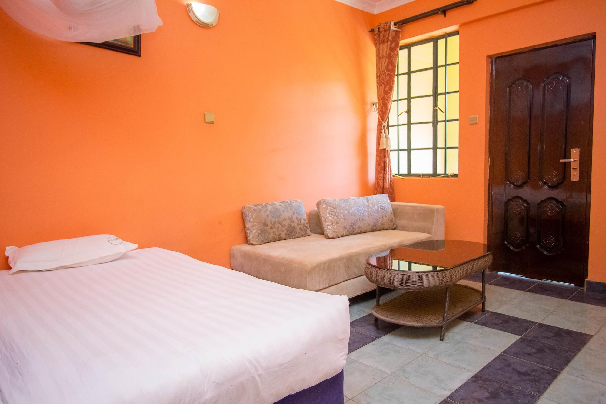 Parkview Safari Hotel And Apartments Кисуму Экстерьер фото